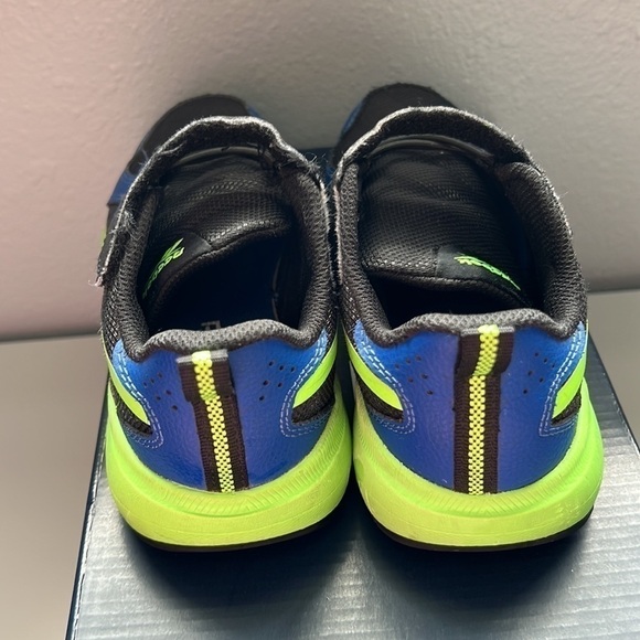 Kids Reebok Sneakers Black, Green, Blue no tie - Picture 5 of 6